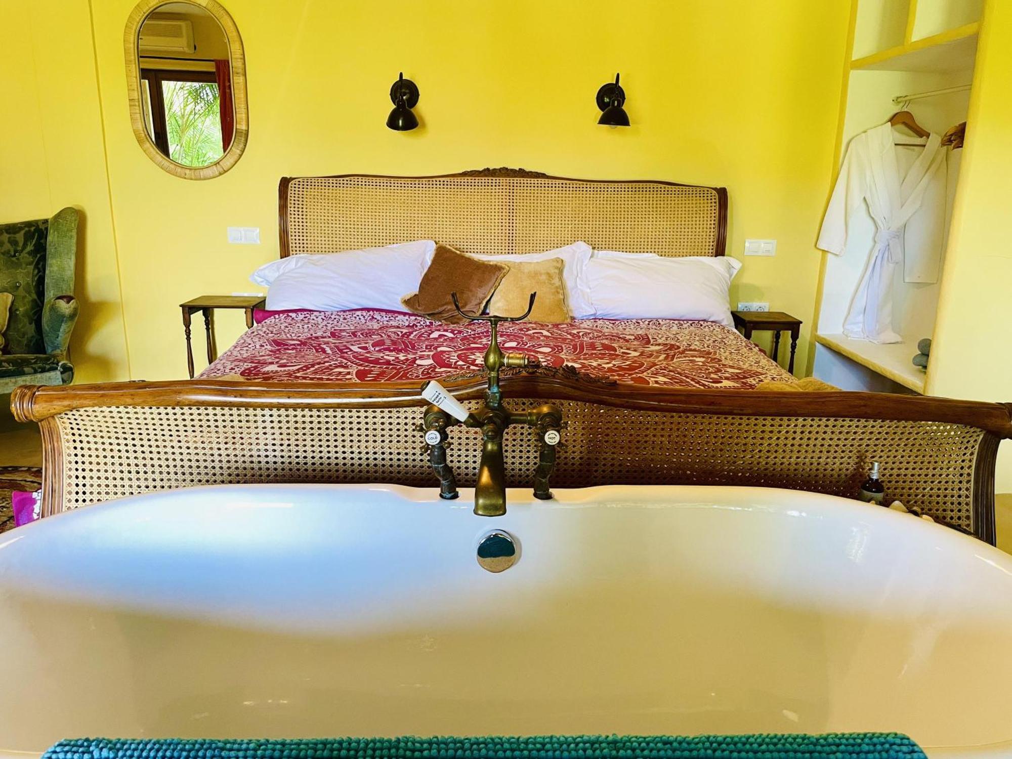 Beautiful Coastal Retreat In Punta Paloma Tarifa Apartment ภายนอก รูปภาพ